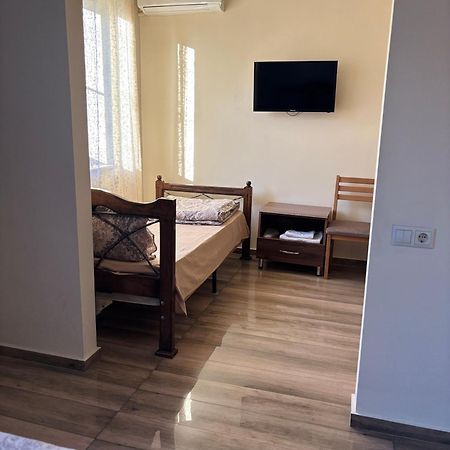 Hotel Amaras 耶烈万 外观 照片