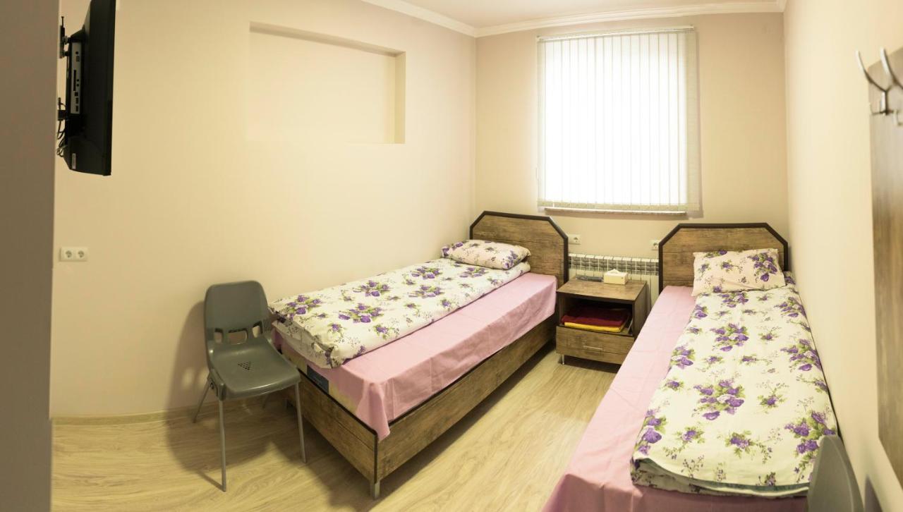 Hotel Amaras 耶烈万 外观 照片